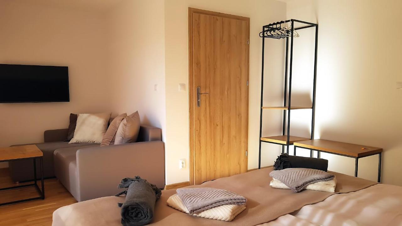Wodnik Uslugi Hotelarskie, Apartamenty Rowy  Eksteriør billede