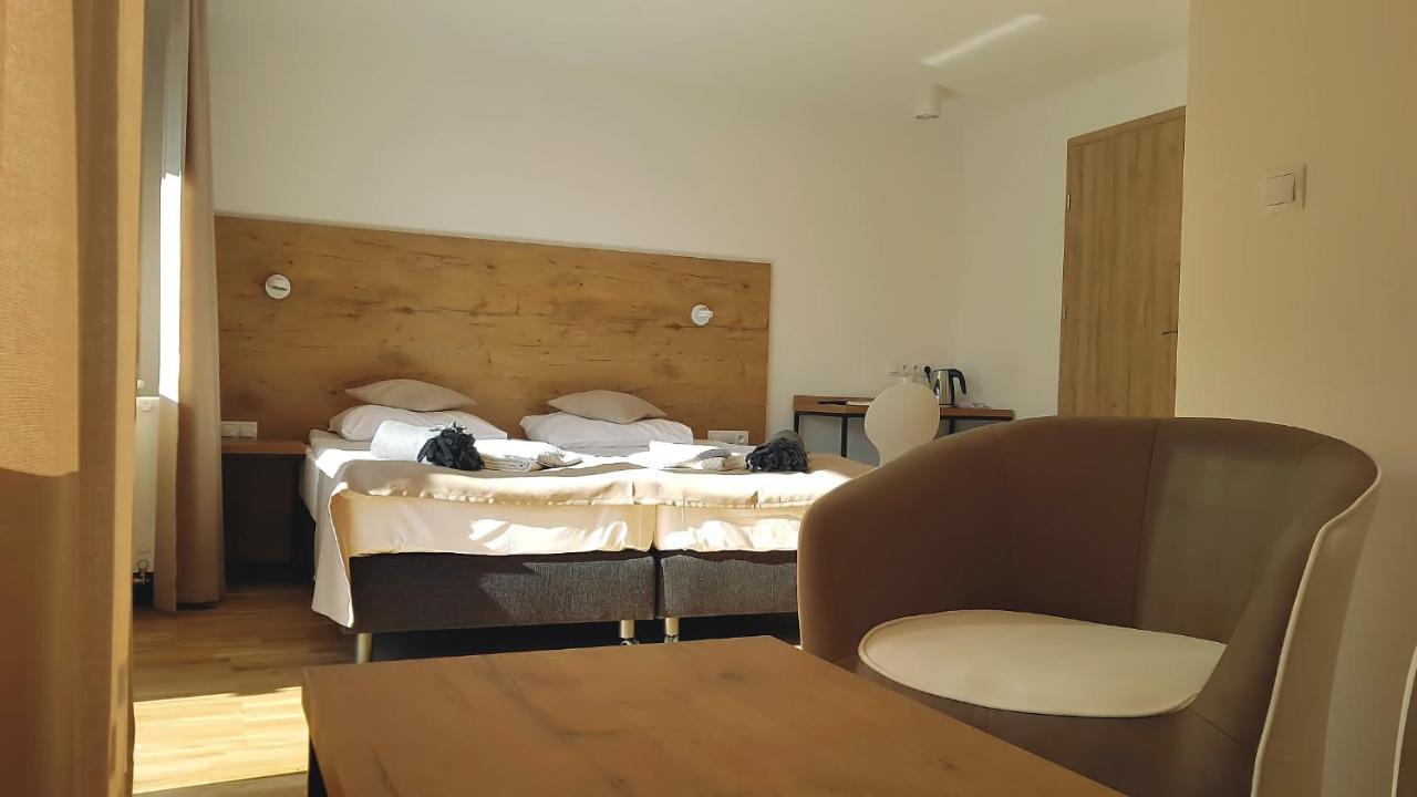 Wodnik Uslugi Hotelarskie, Apartamenty Rowy  Eksteriør billede