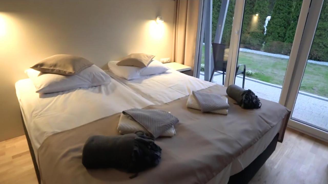 Wodnik Uslugi Hotelarskie, Apartamenty Rowy  Eksteriør billede
